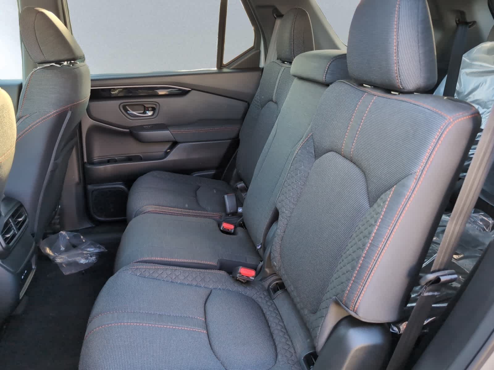 new 2025 Honda Pilot car, priced at $43,750