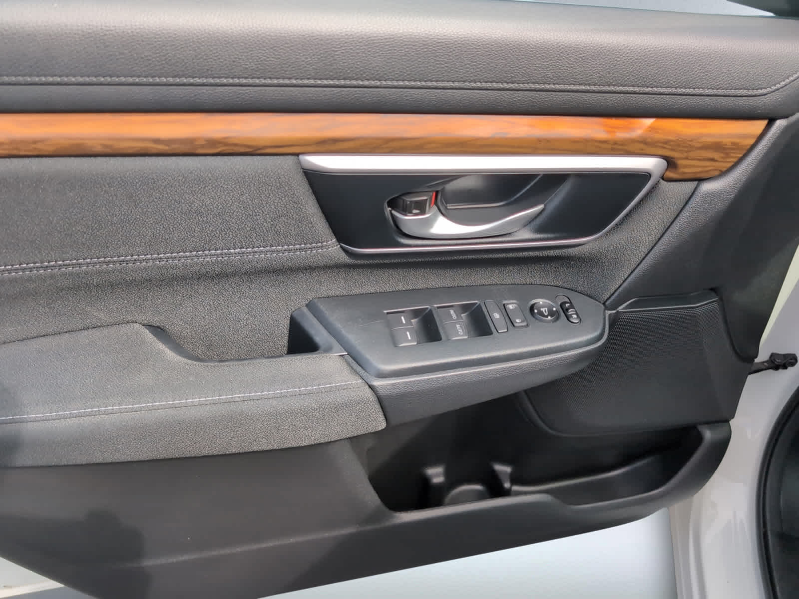 used 2018 Honda CR-V car, priced at $19,698