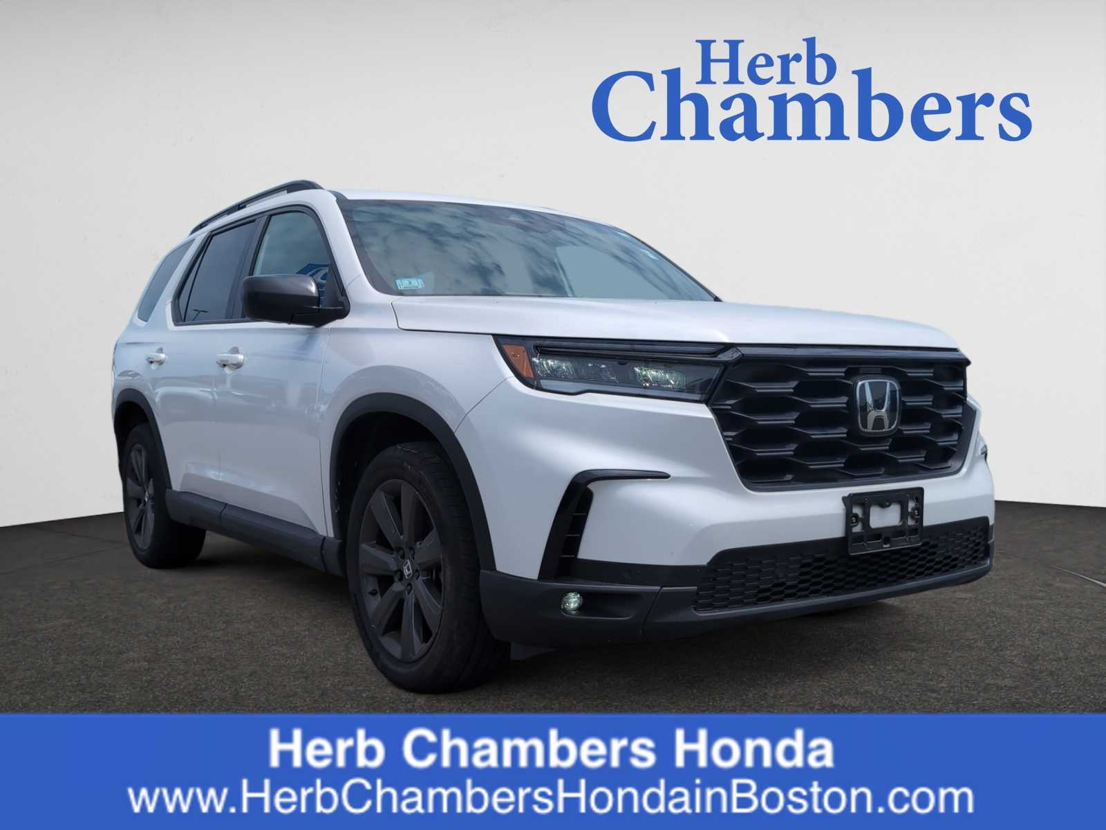 used 2023 Honda Pilot car, priced at $36,998