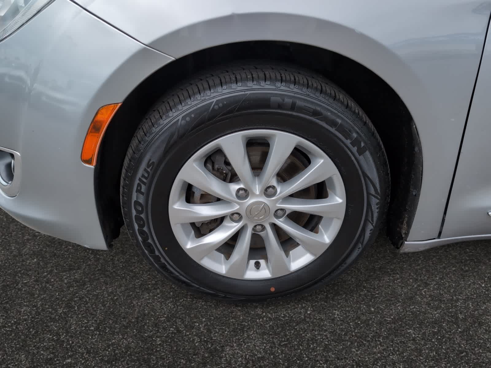 used 2019 Chrysler Pacifica car, priced at $20,998