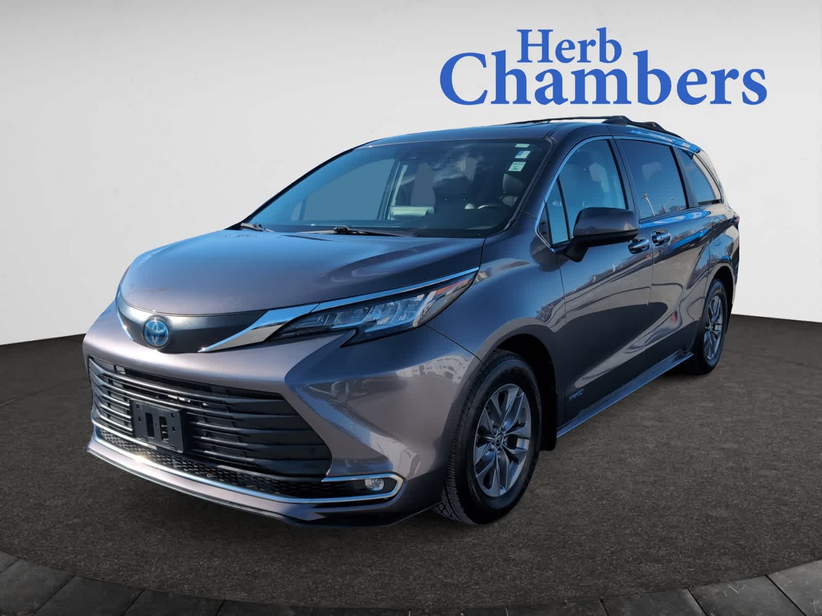 used 2021 Toyota Sienna car, priced at $32,998