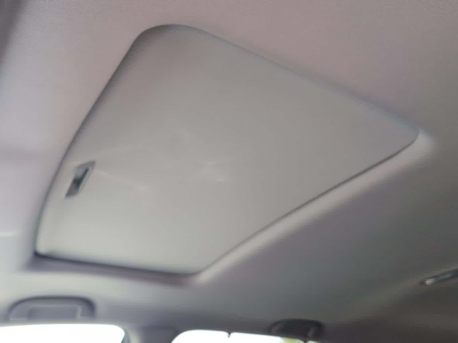 used 2022 Honda Pilot car, priced at $35,998