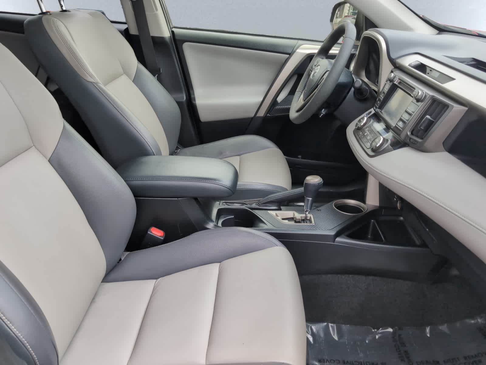 used 2015 Toyota RAV4 car, priced at $18,498