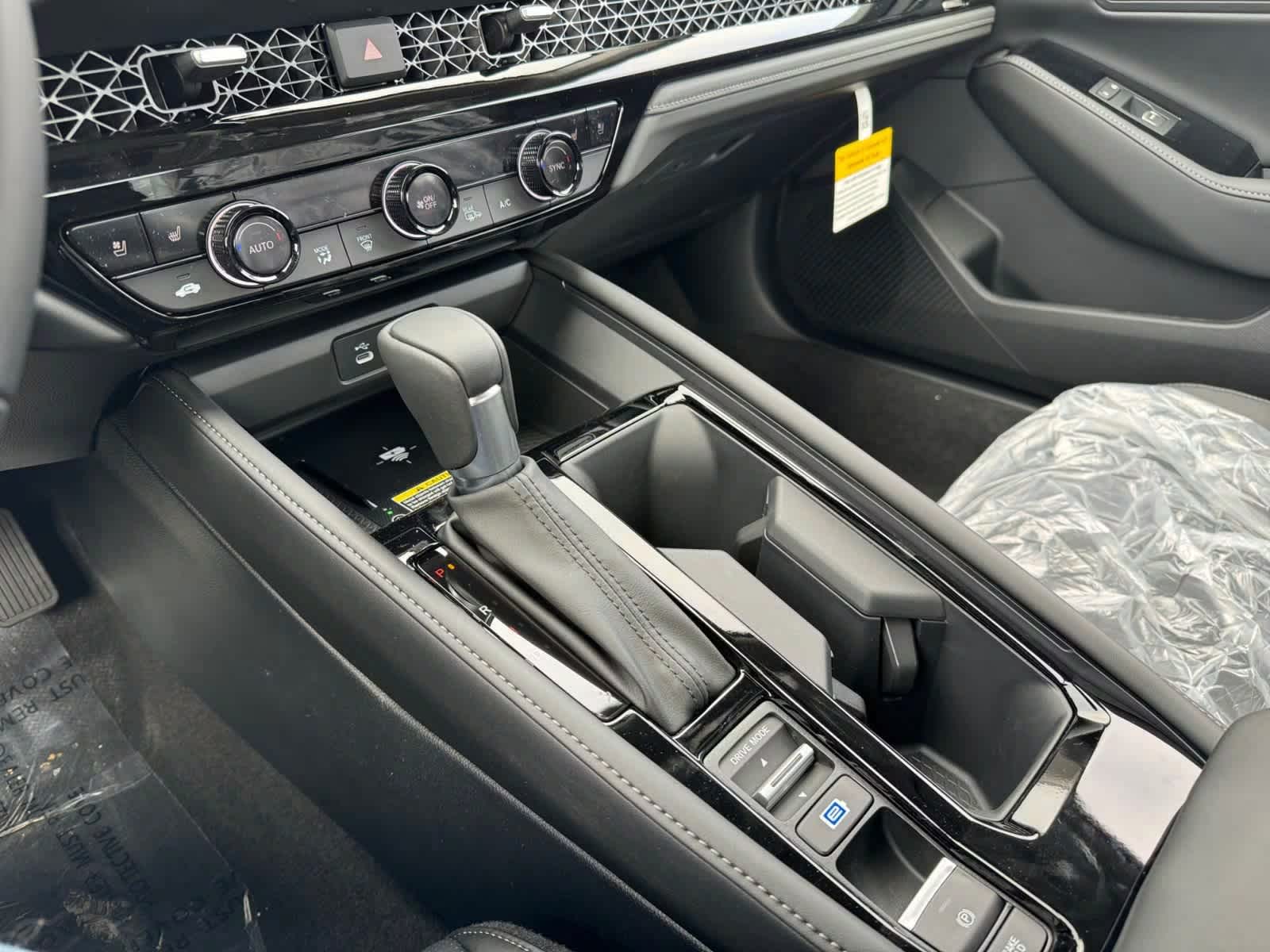new 2025 Honda Accord Hybrid car