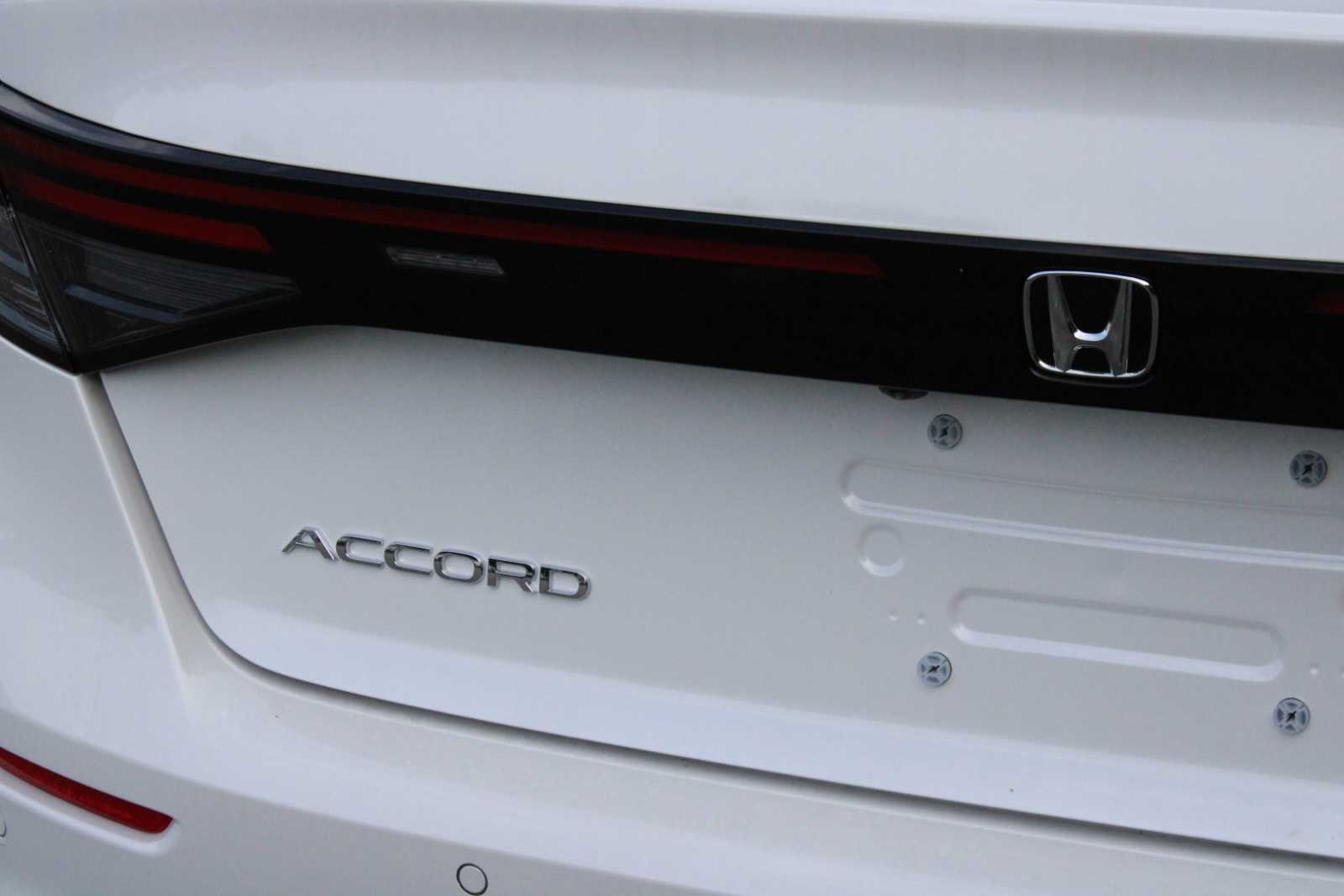 new 2024 Honda Accord Hybrid car