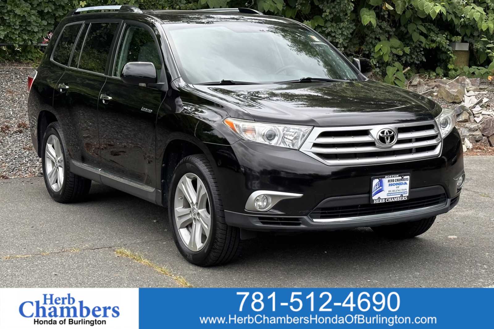 used 2013 Toyota Highlander car, priced at $15,998