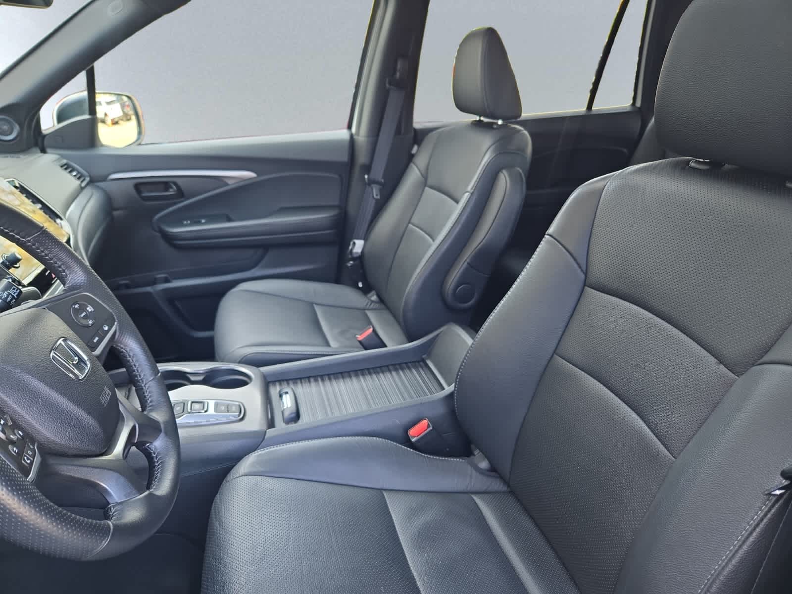 used 2022 Honda Passport car, priced at $29,998