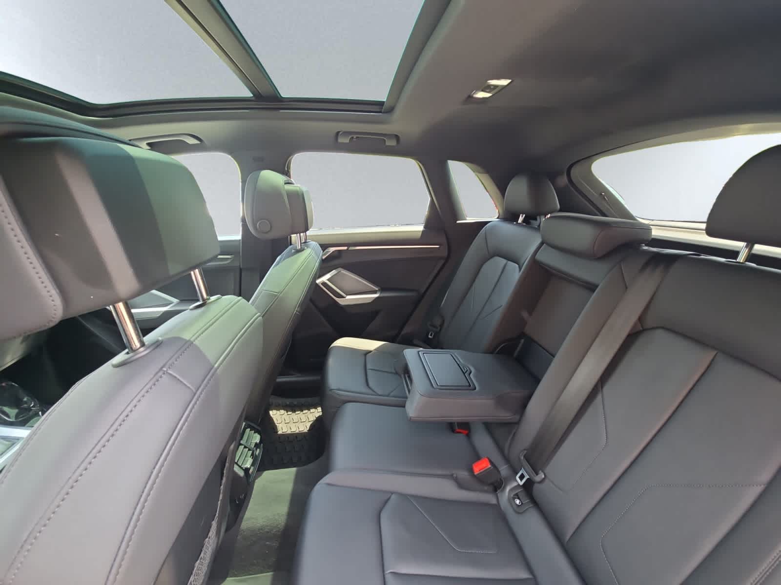 used 2024 Audi Q3 car, priced at $30,998