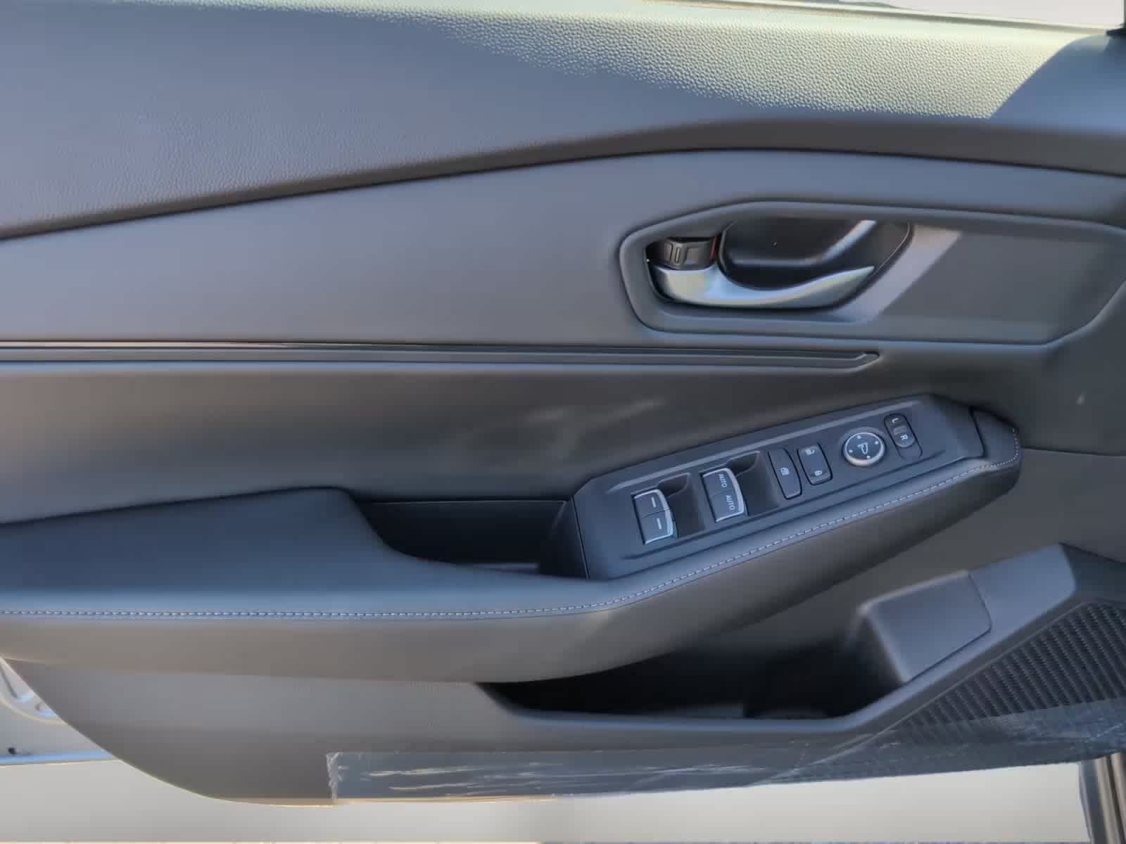 new 2025 Honda Accord Hybrid car