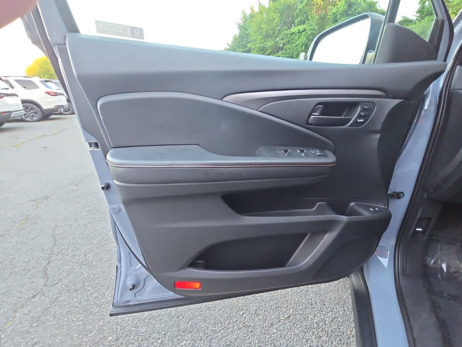 used 2022 Honda Pilot car, priced at $35,998