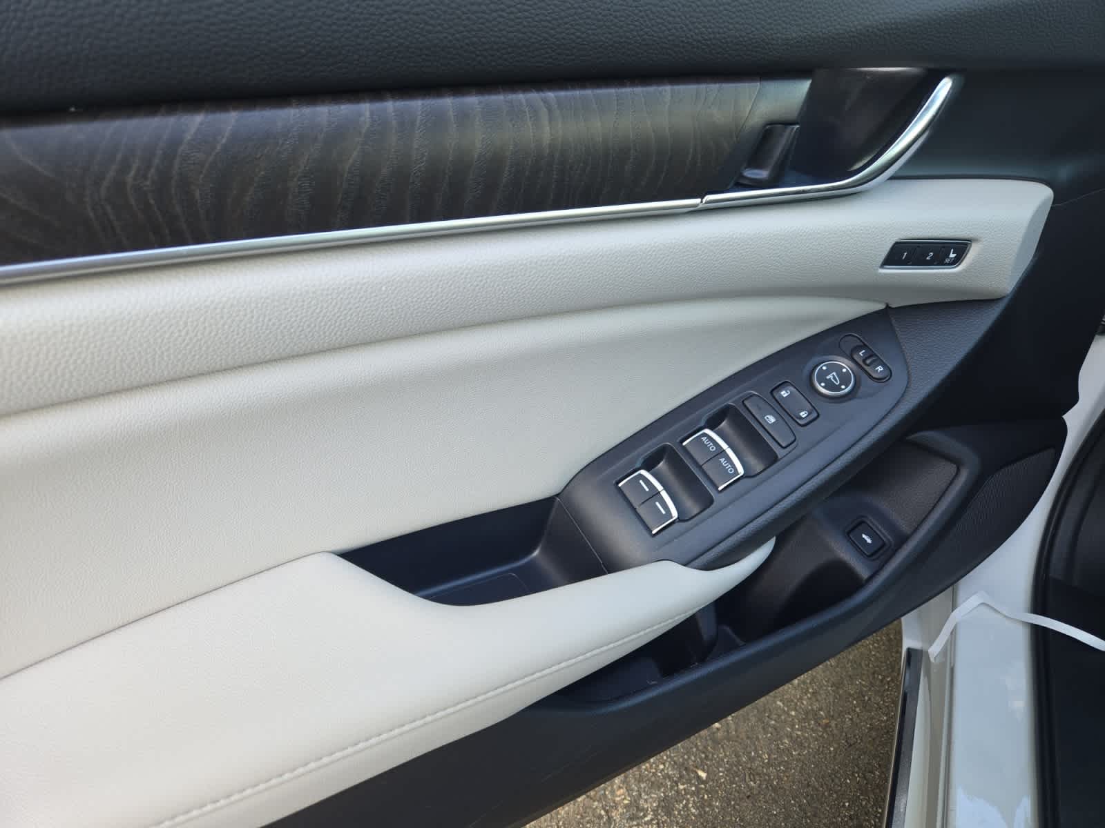 used 2022 Honda Accord Hybrid car, priced at $29,498