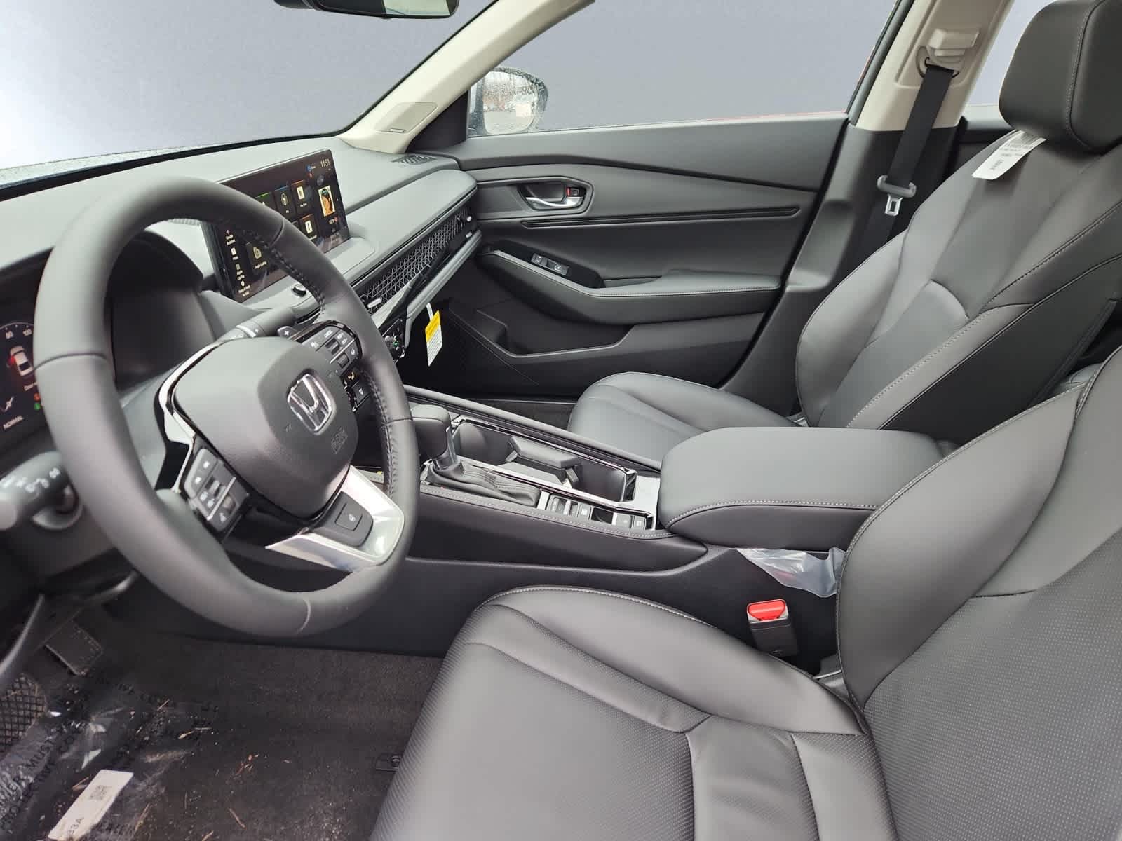 new 2025 Honda Accord Hybrid car