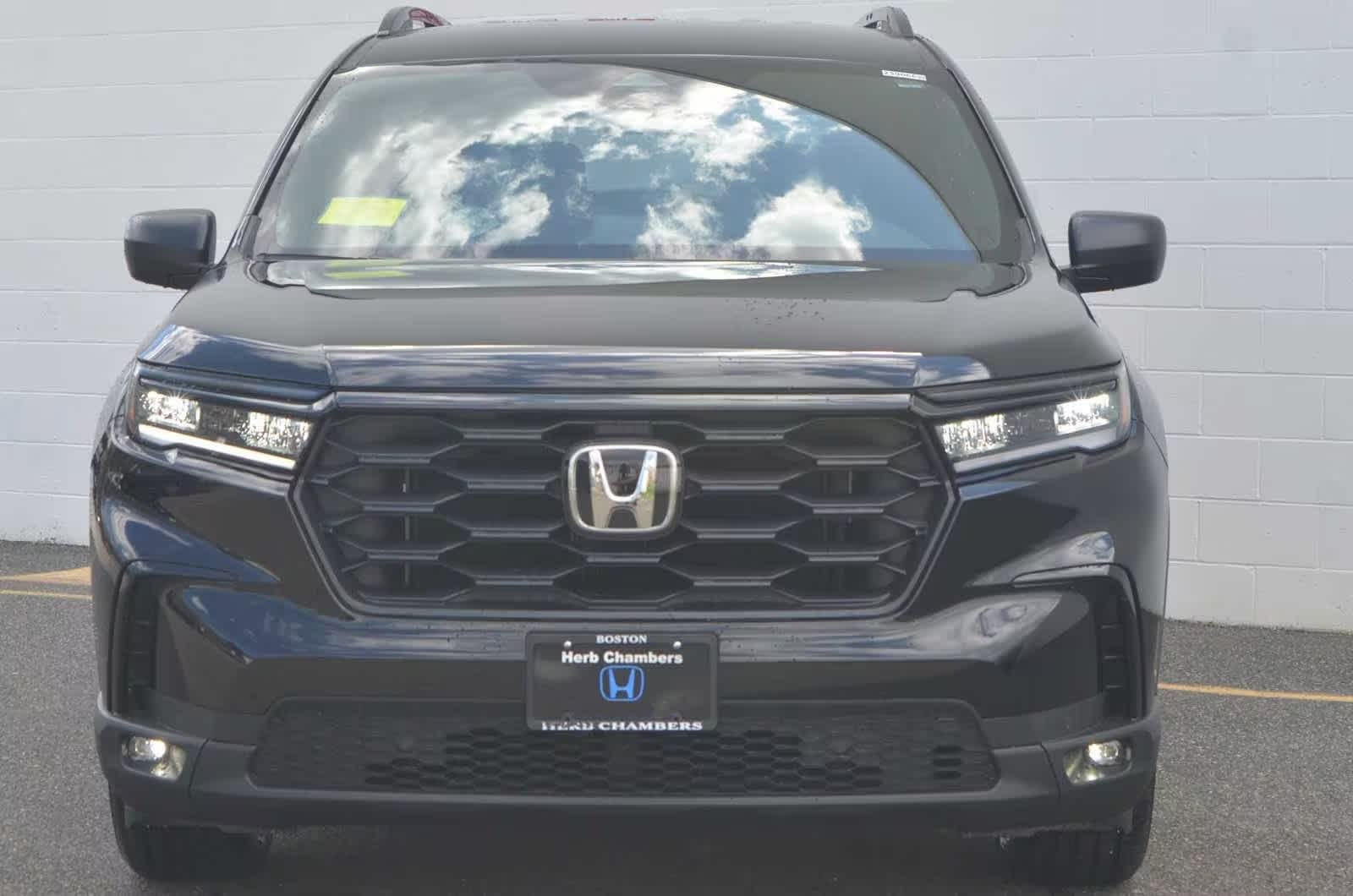 new 2025 Honda Pilot car