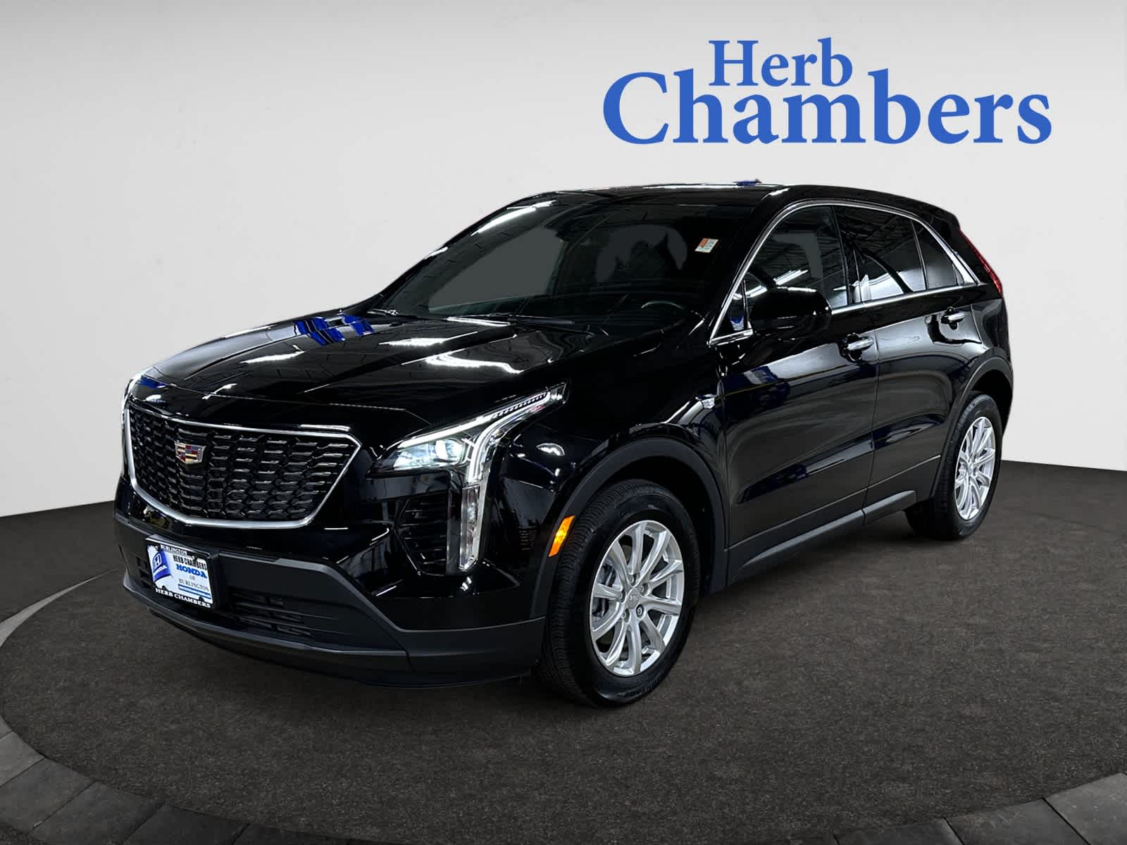 used 2023 Cadillac XT4 car, priced at $32,498