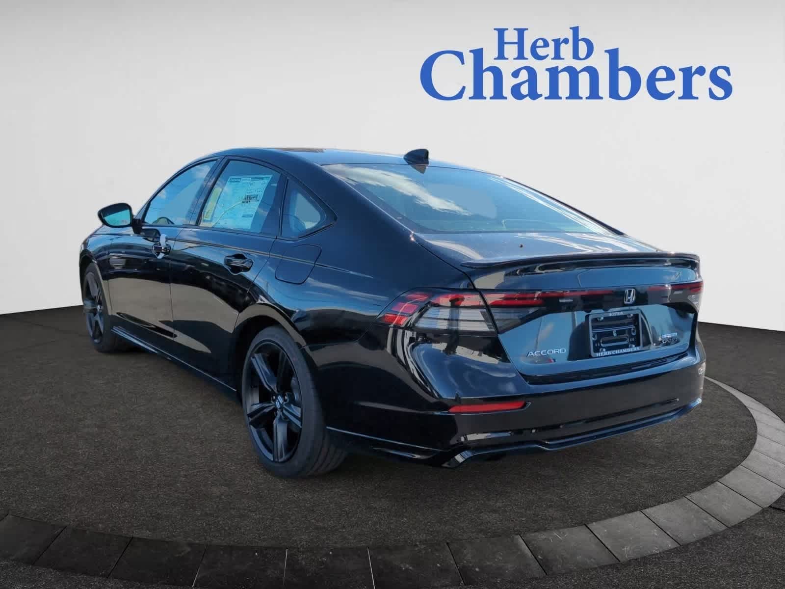 new 2025 Honda Accord Hybrid car