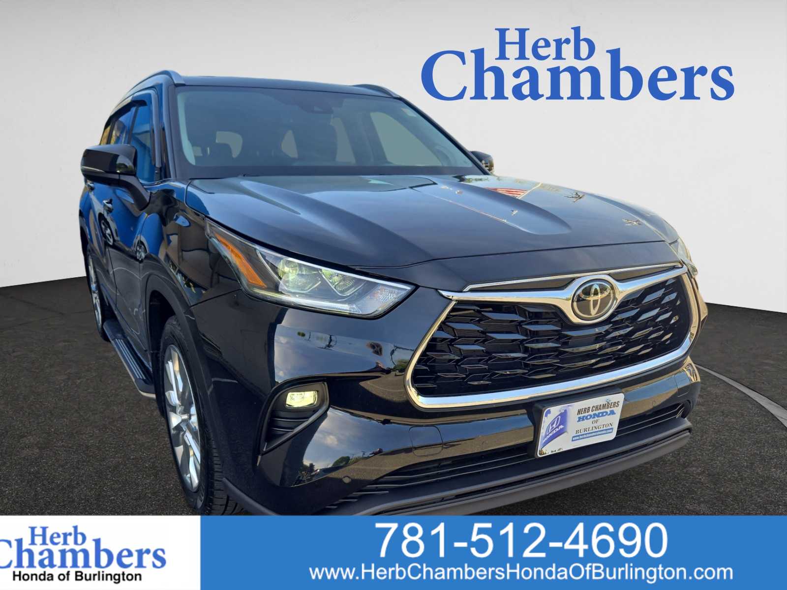 used 2021 Toyota Highlander car, priced at $38,998