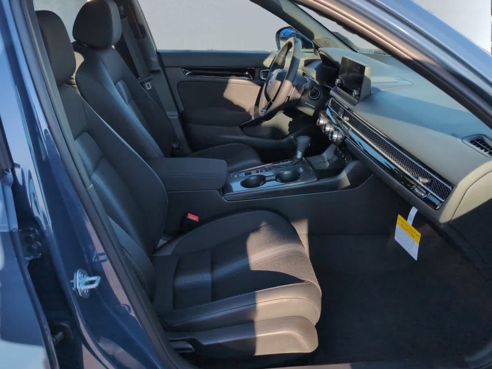 new 2025 Honda Civic Hybrid car