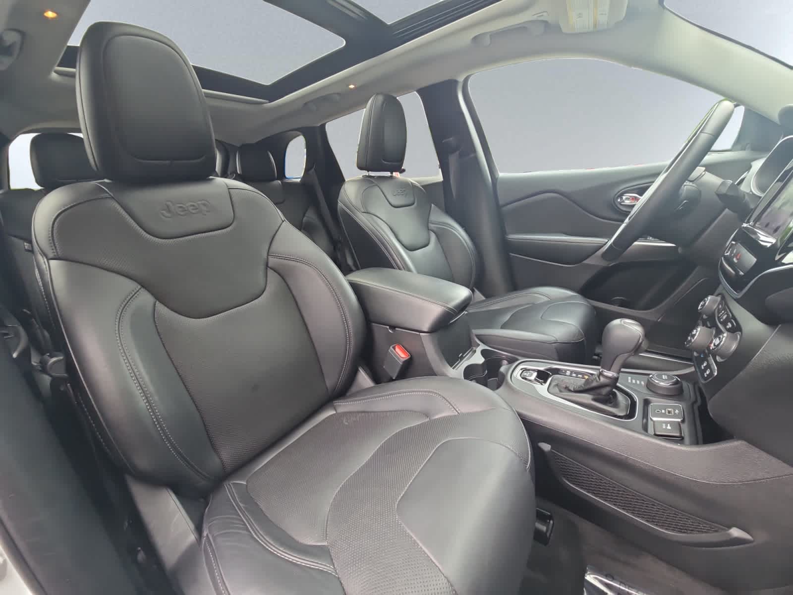 used 2019 Jeep Cherokee car, priced at $20,898