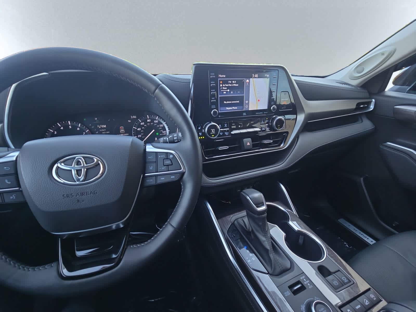 used 2021 Toyota Highlander car, priced at $38,998