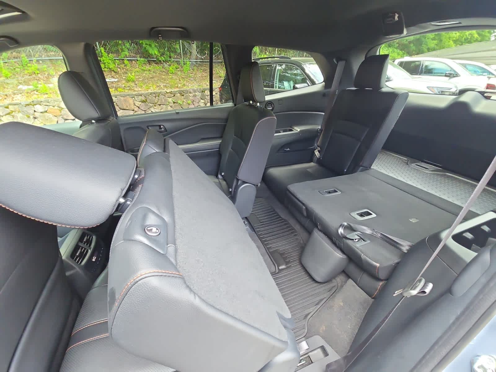 used 2022 Honda Pilot car, priced at $35,998