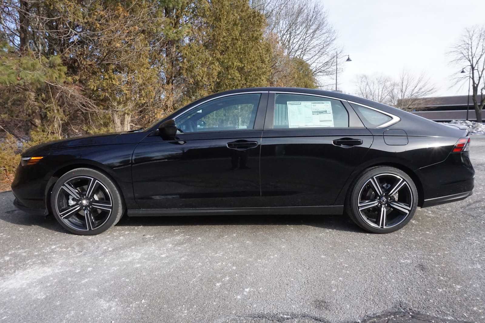 new 2025 Honda Accord Hybrid car