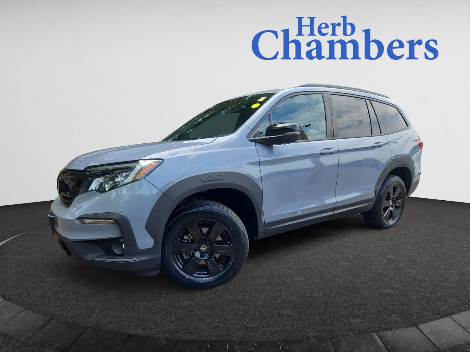 used 2022 Honda Pilot car, priced at $35,998