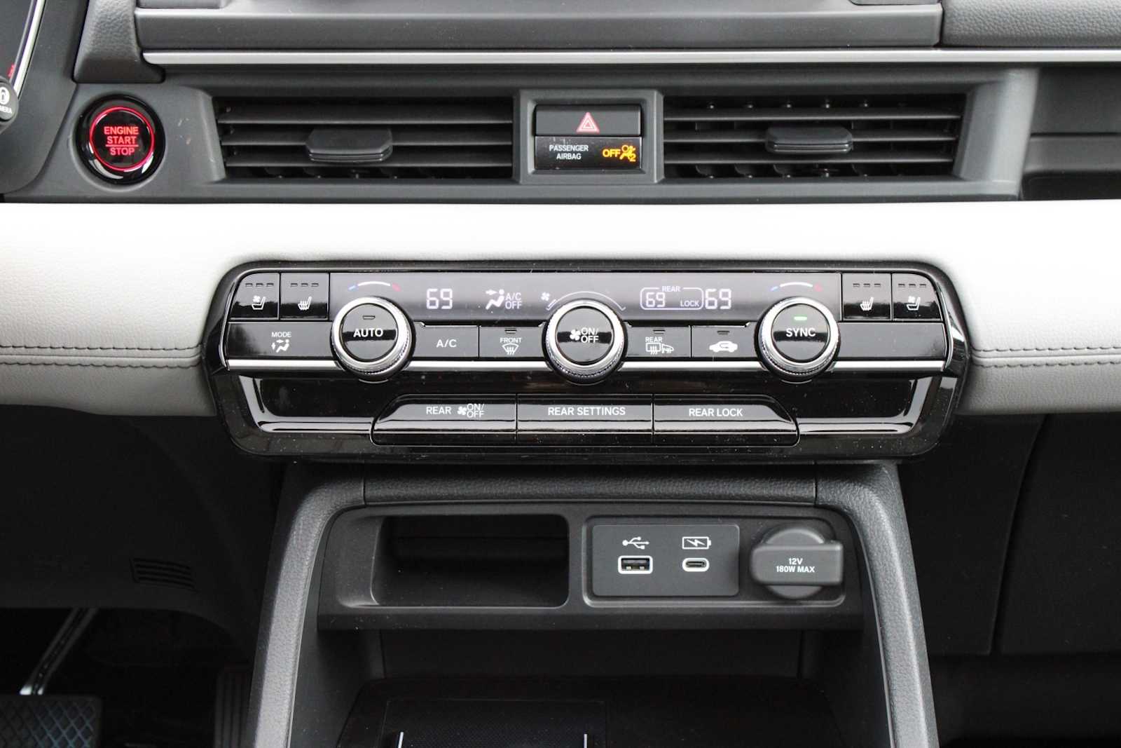 new 2025 Honda Pilot car