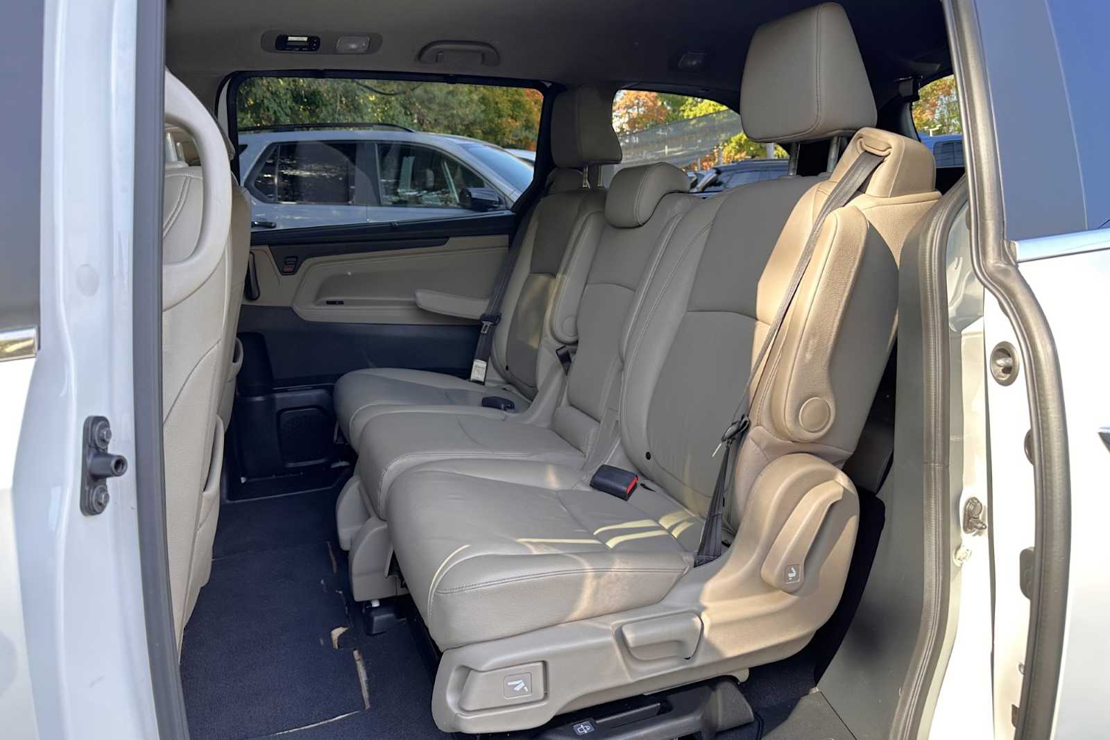 used 2022 Honda Odyssey car, priced at $31,998