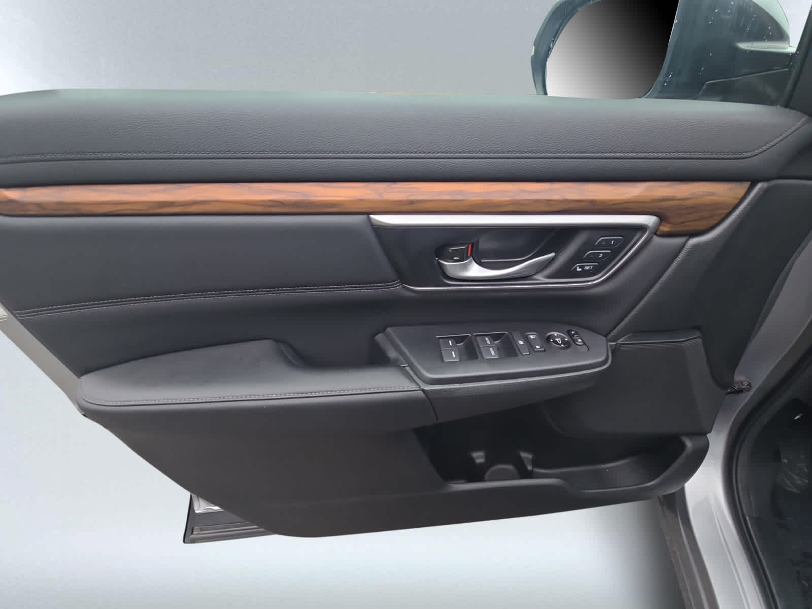 used 2020 Honda CR-V car, priced at $26,998