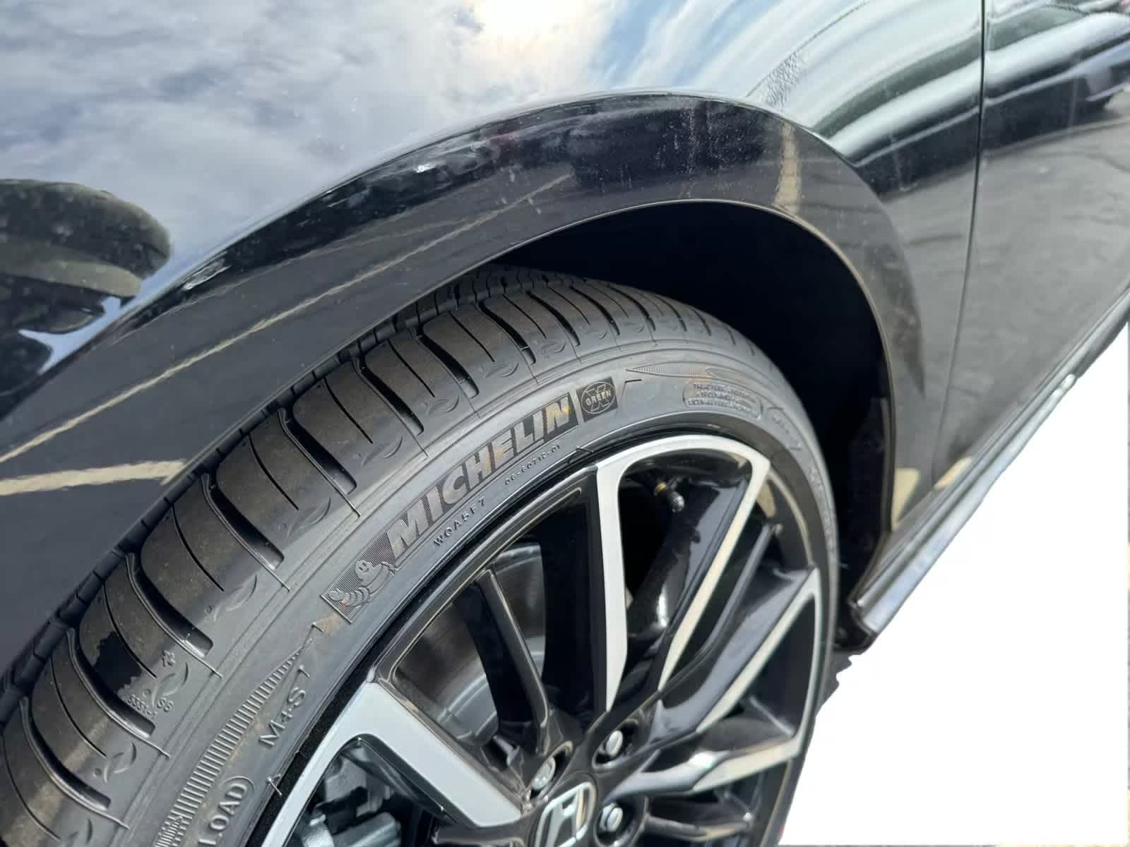 new 2025 Honda Accord Hybrid car