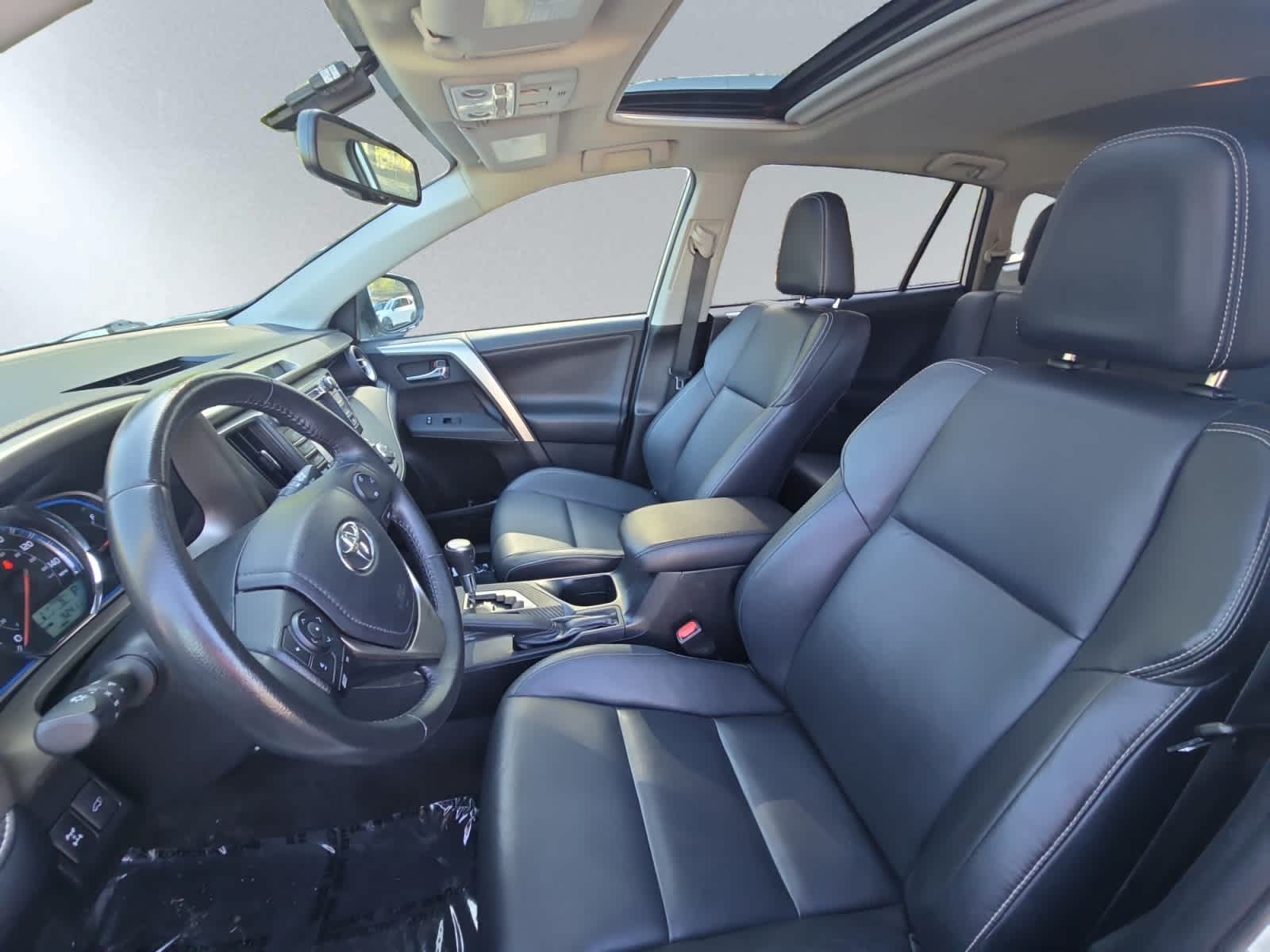 used 2014 Toyota RAV4 car, priced at $14,798