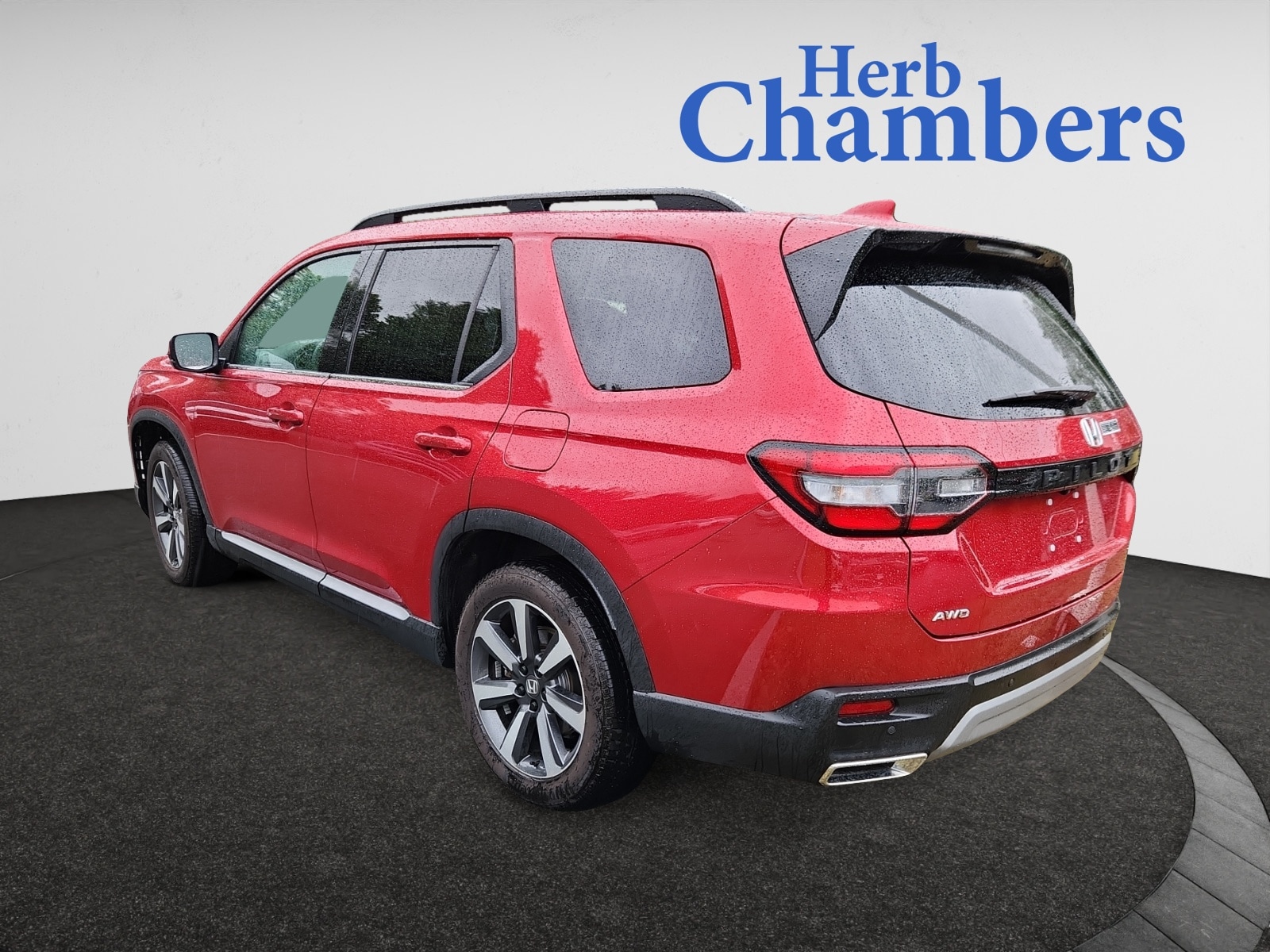 used 2025 Honda Pilot car, priced at $47,998