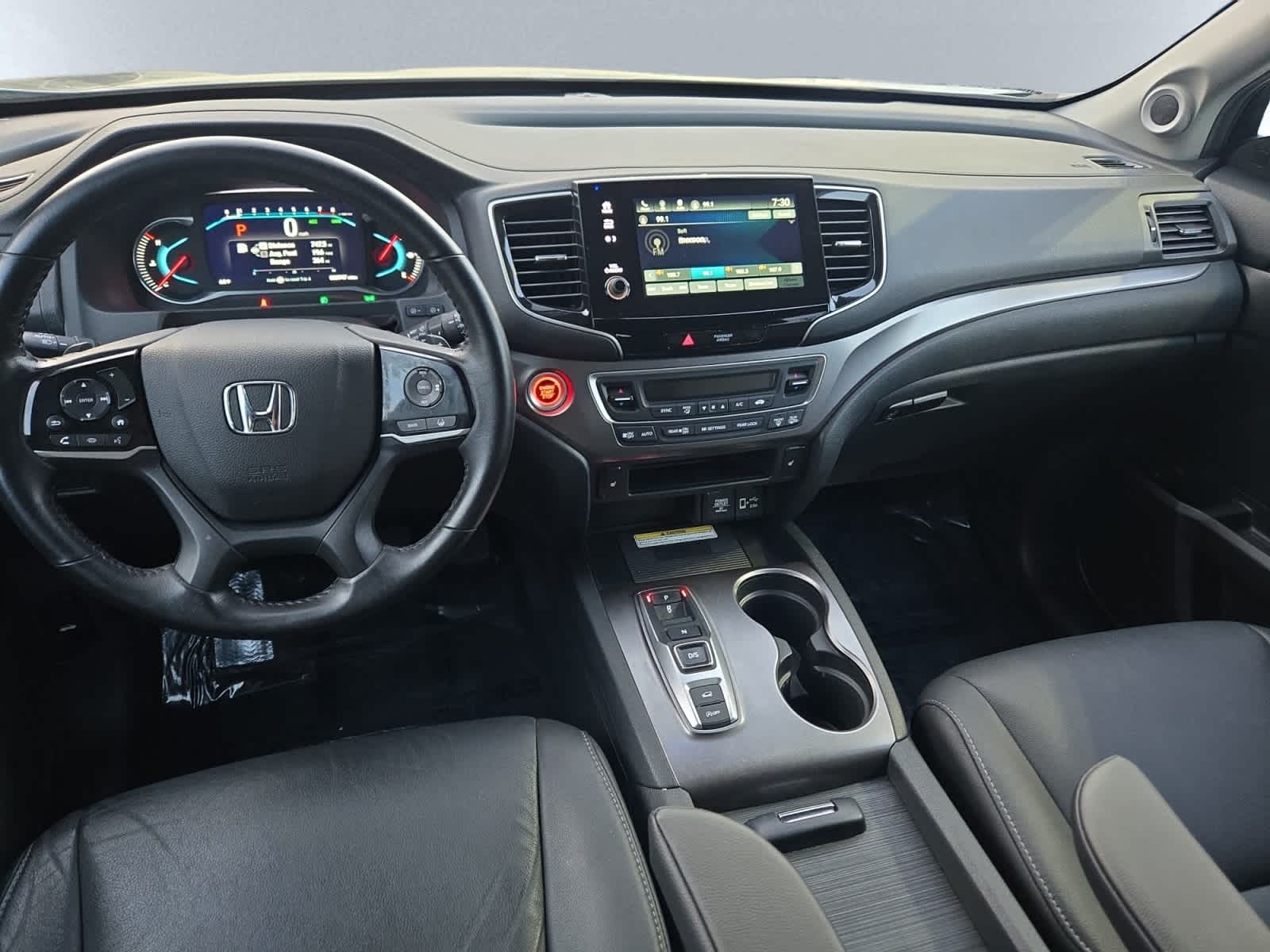 used 2022 Honda Pilot car, priced at $34,998