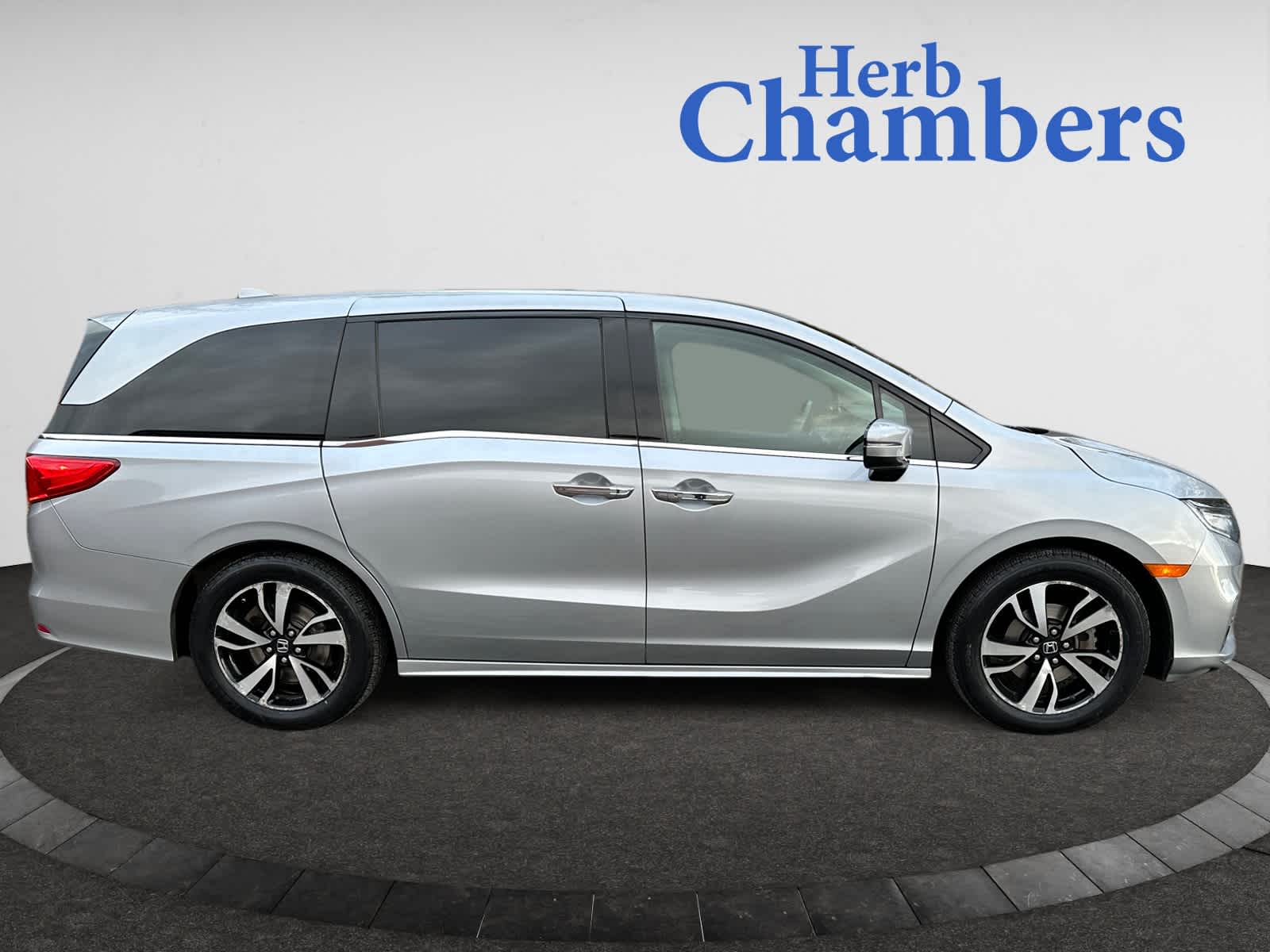 used 2018 Honda Odyssey car, priced at $27,998