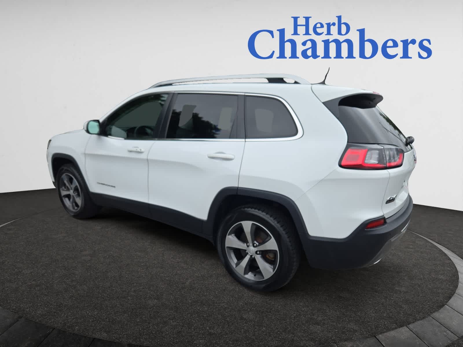 used 2019 Jeep Cherokee car, priced at $20,898