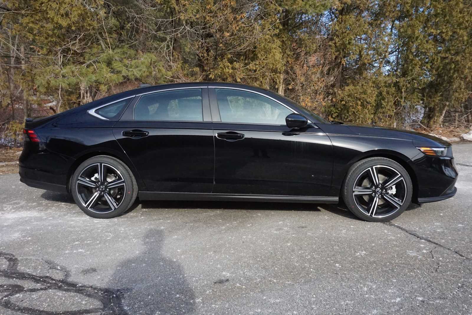 new 2025 Honda Accord Hybrid car