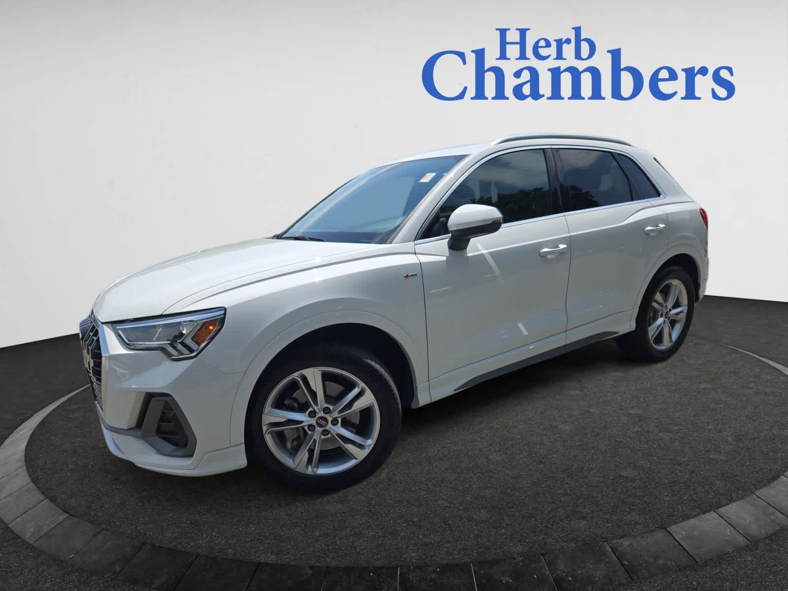 used 2024 Audi Q3 car, priced at $30,998