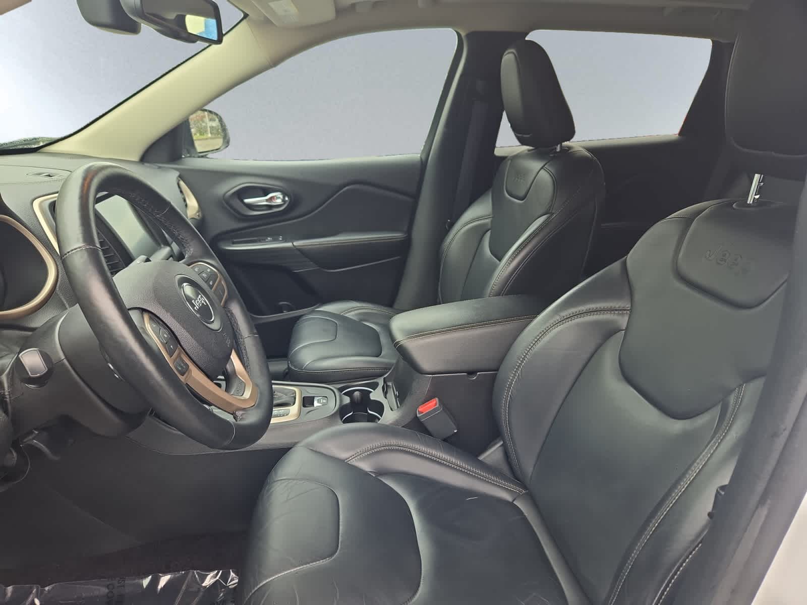 used 2017 Jeep Cherokee car, priced at $13,998