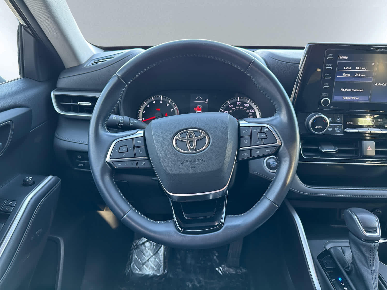 used 2021 Toyota Highlander car, priced at $30,498