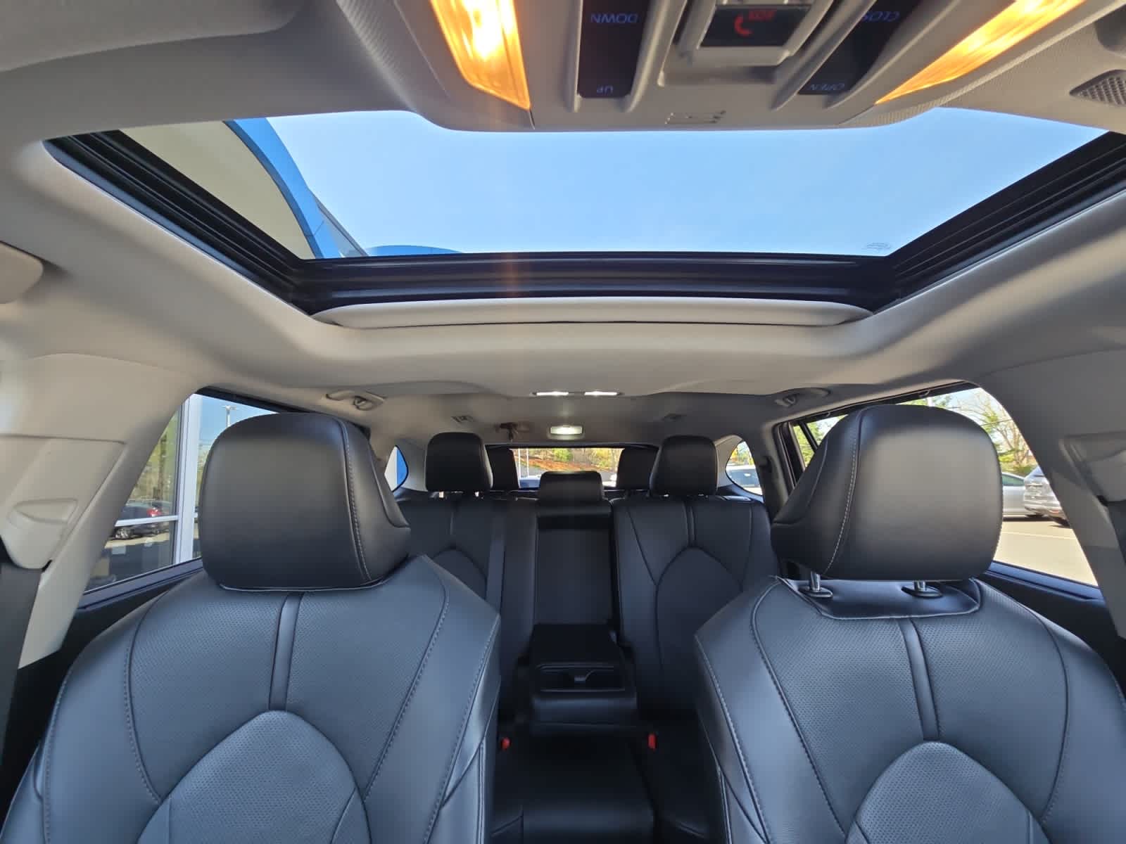 used 2021 Toyota Highlander car, priced at $38,998