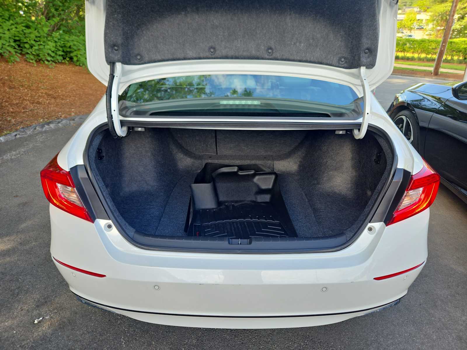 used 2022 Honda Accord Hybrid car, priced at $29,498