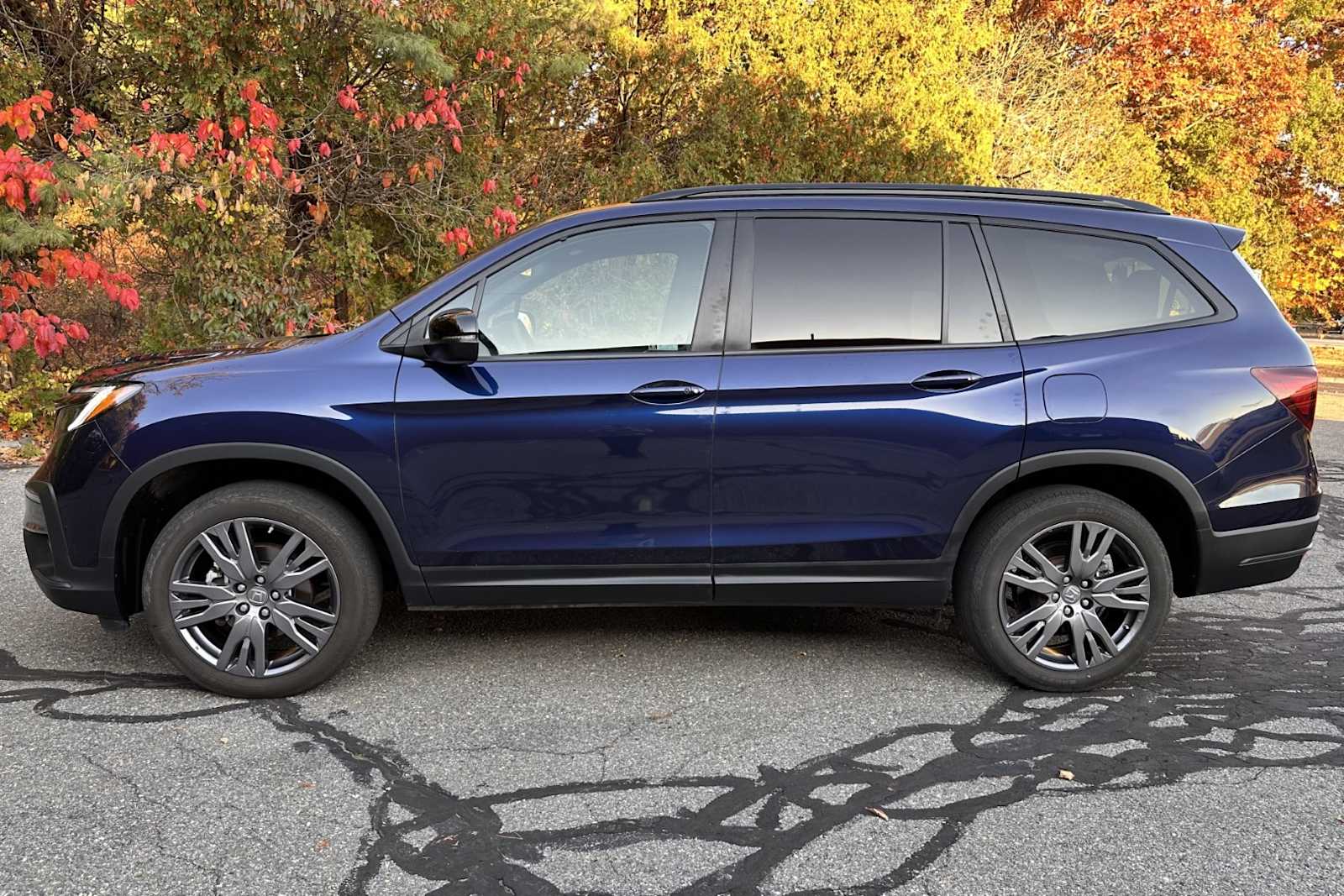 used 2022 Honda Pilot car, priced at $29,998