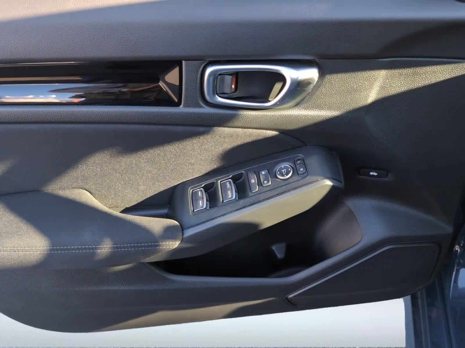 new 2025 Honda Civic Hybrid car