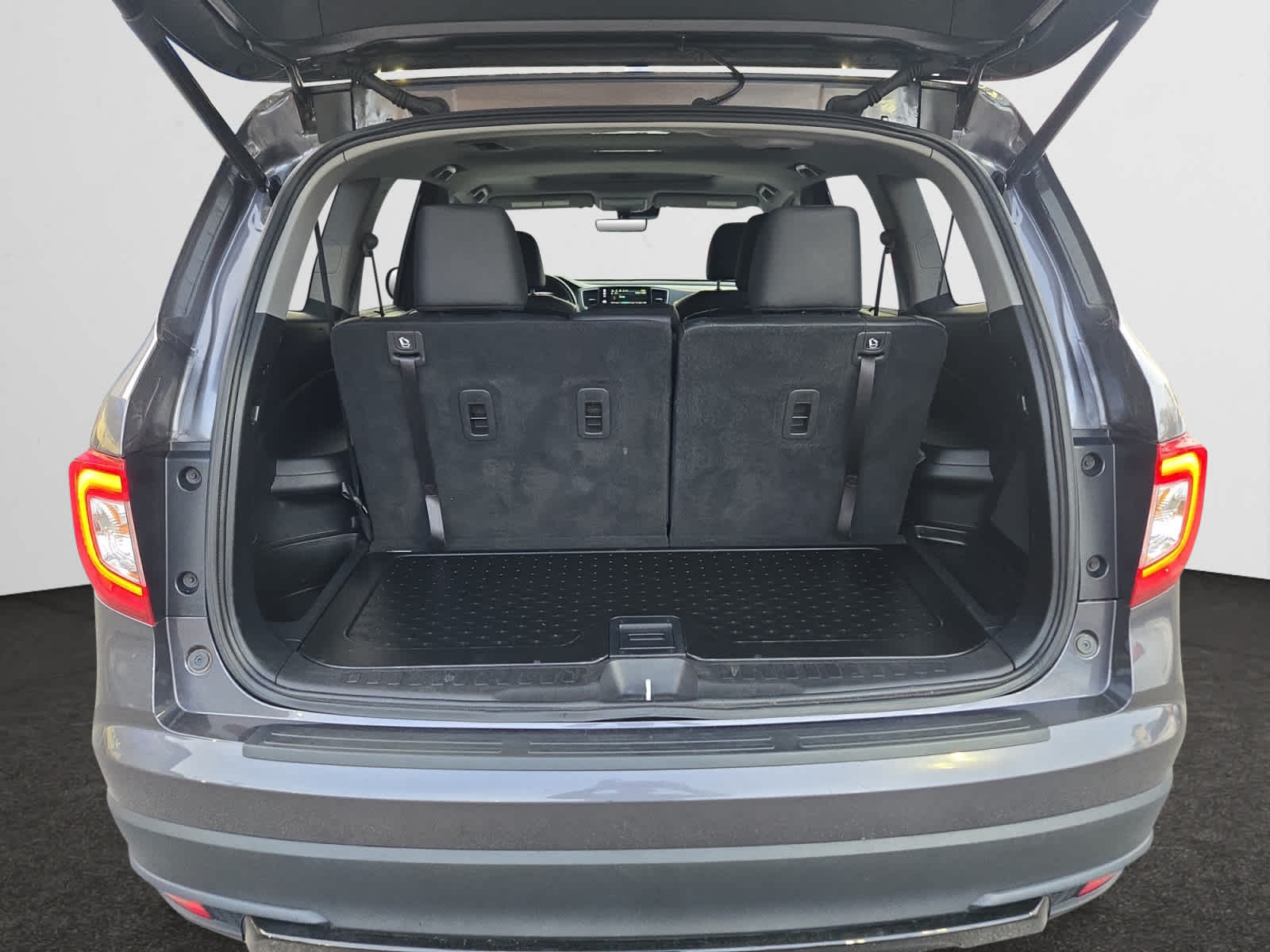 used 2022 Honda Pilot car, priced at $34,998