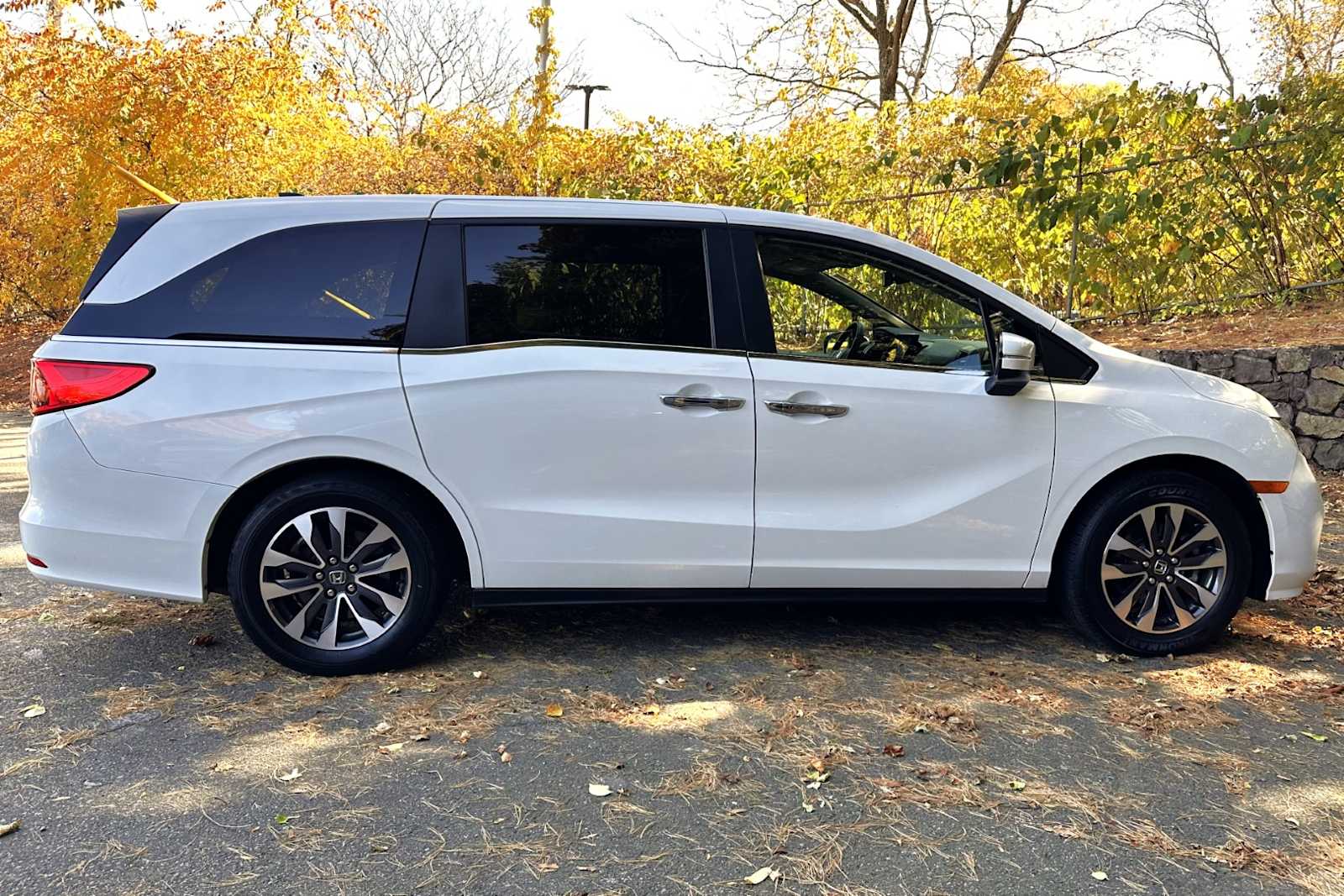 used 2022 Honda Odyssey car, priced at $31,998