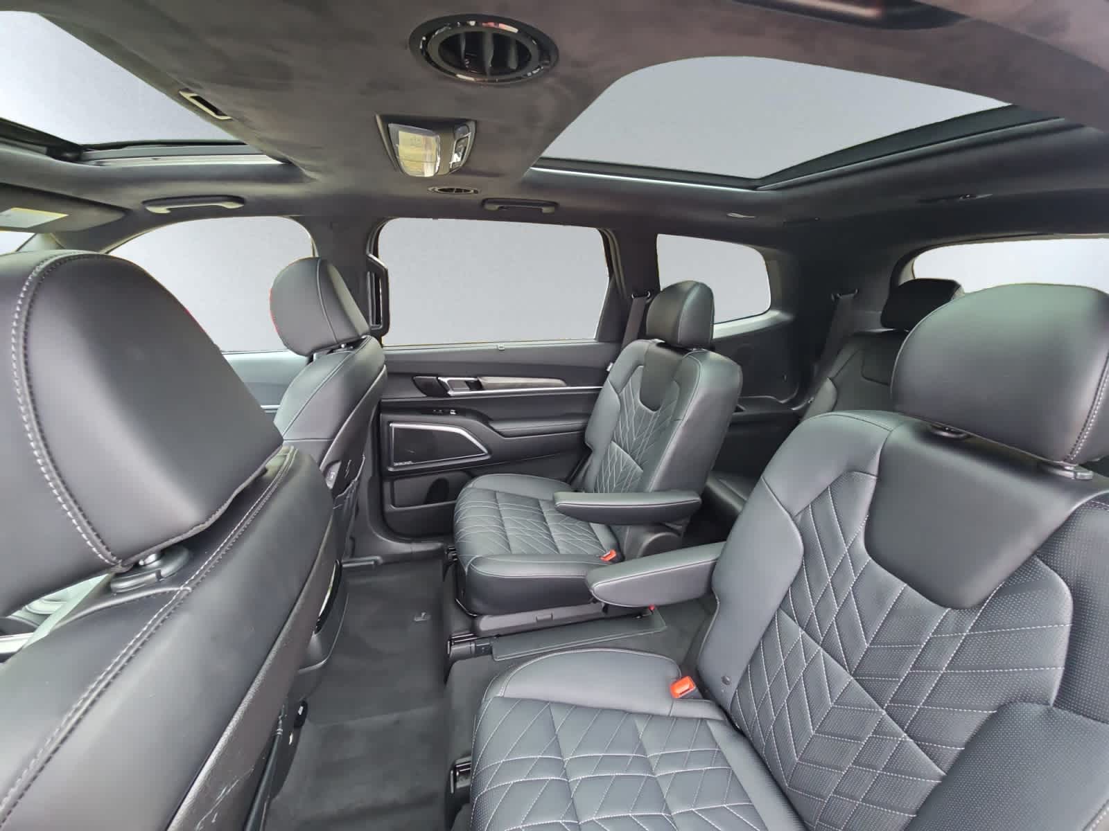 used 2024 Kia Telluride car, priced at $45,998