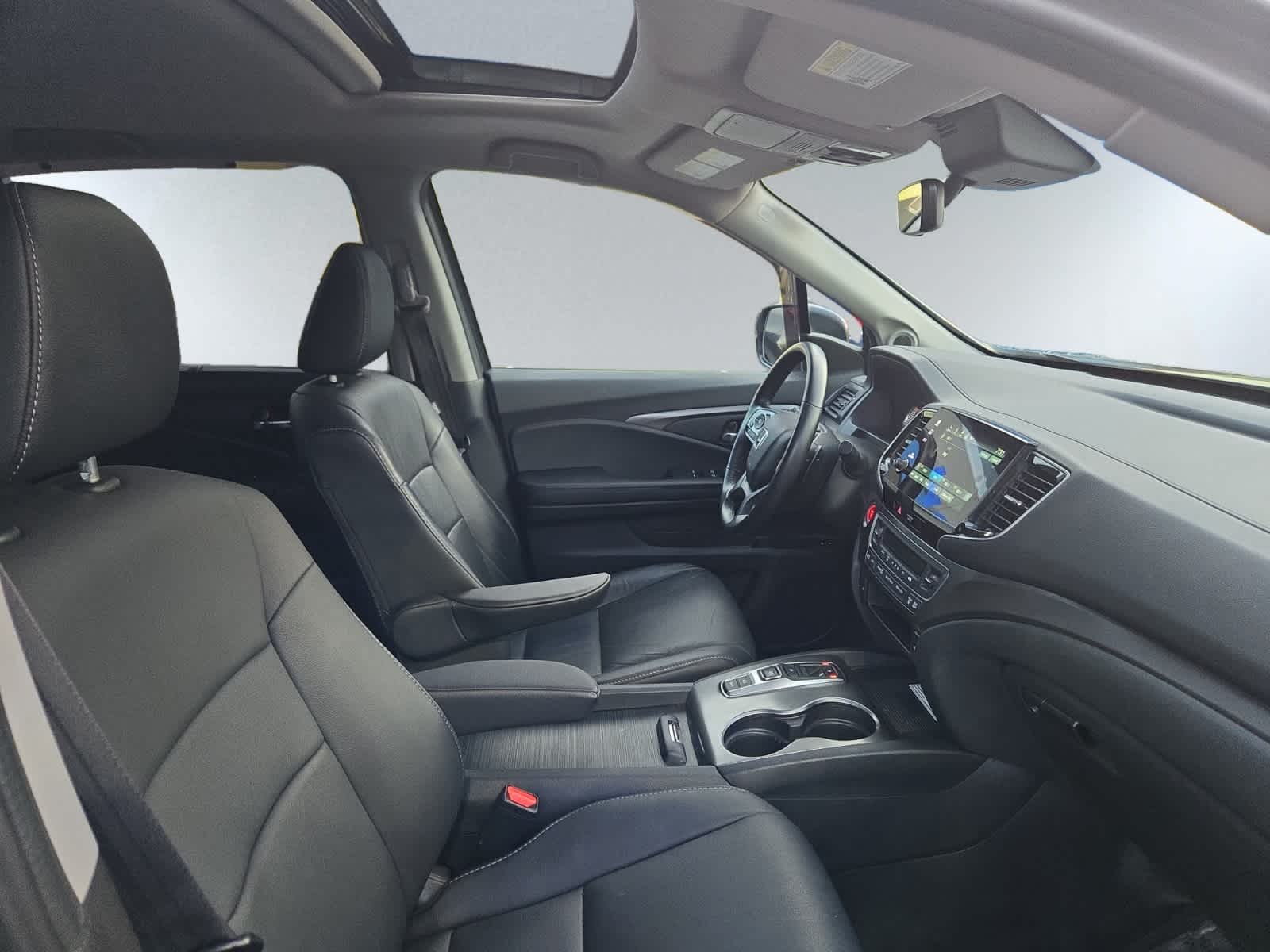 used 2022 Honda Pilot car, priced at $34,998