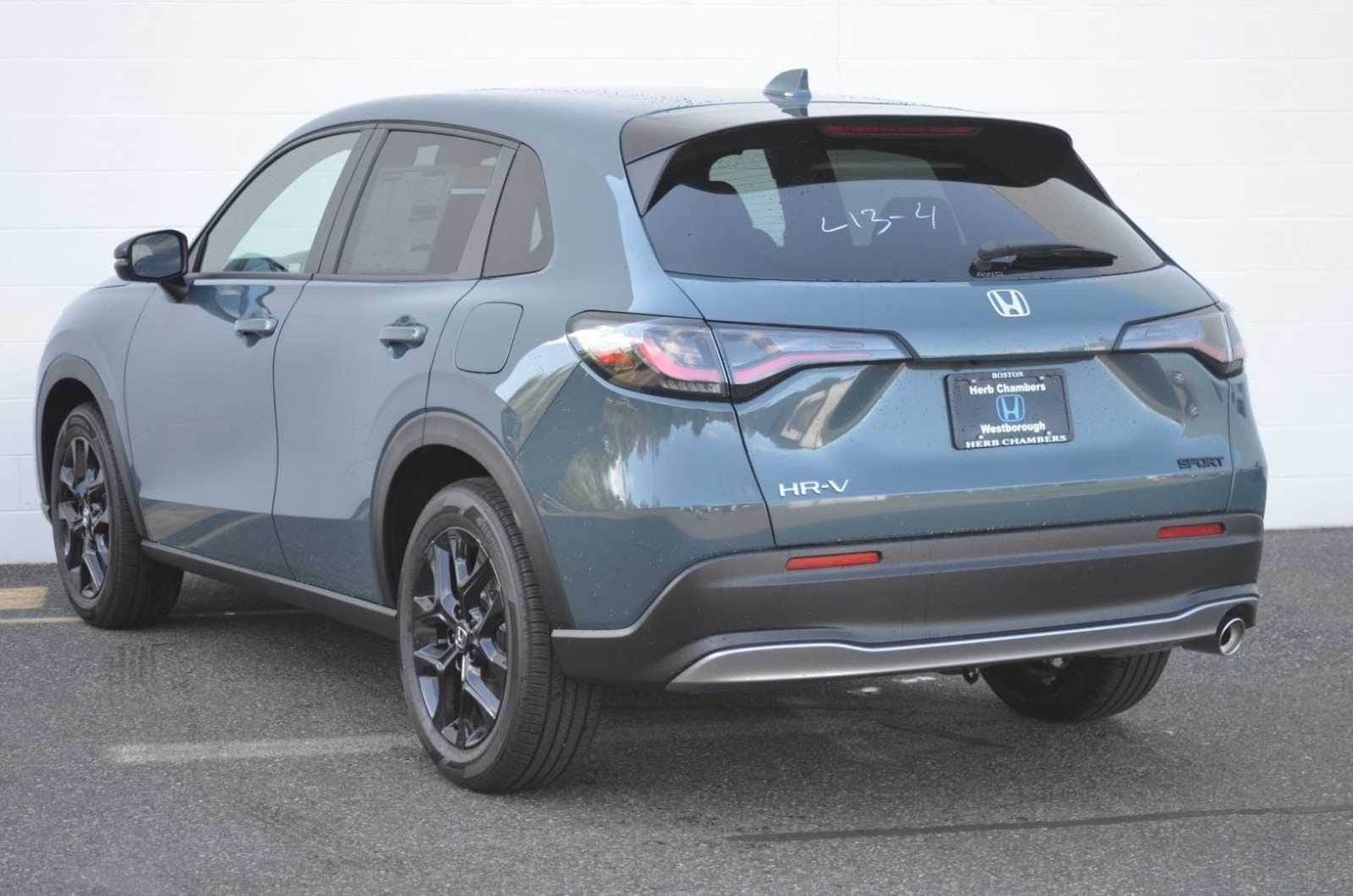 new 2025 Honda HR-V car