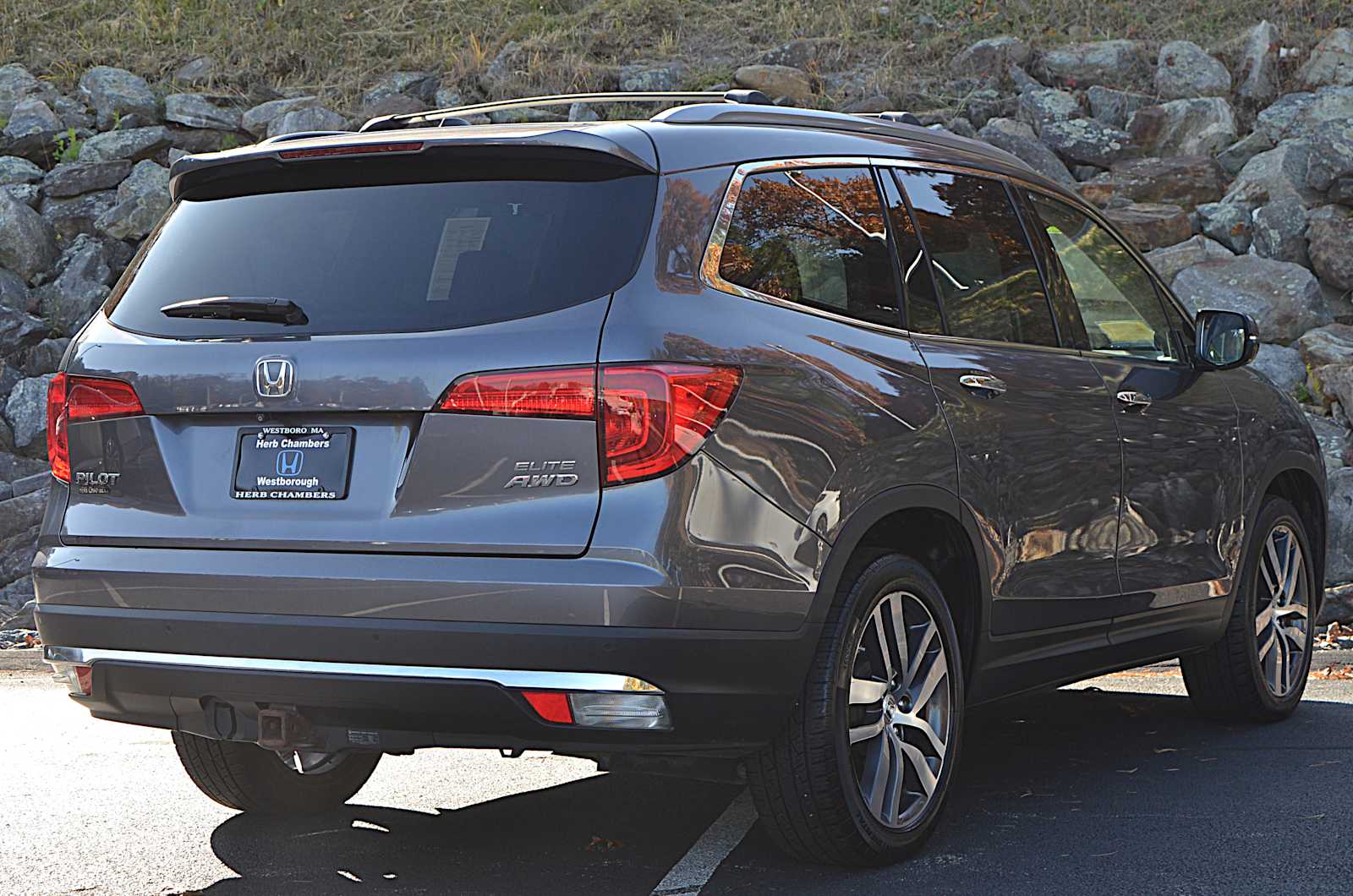 used 2017 Honda Pilot car, priced at $22,498