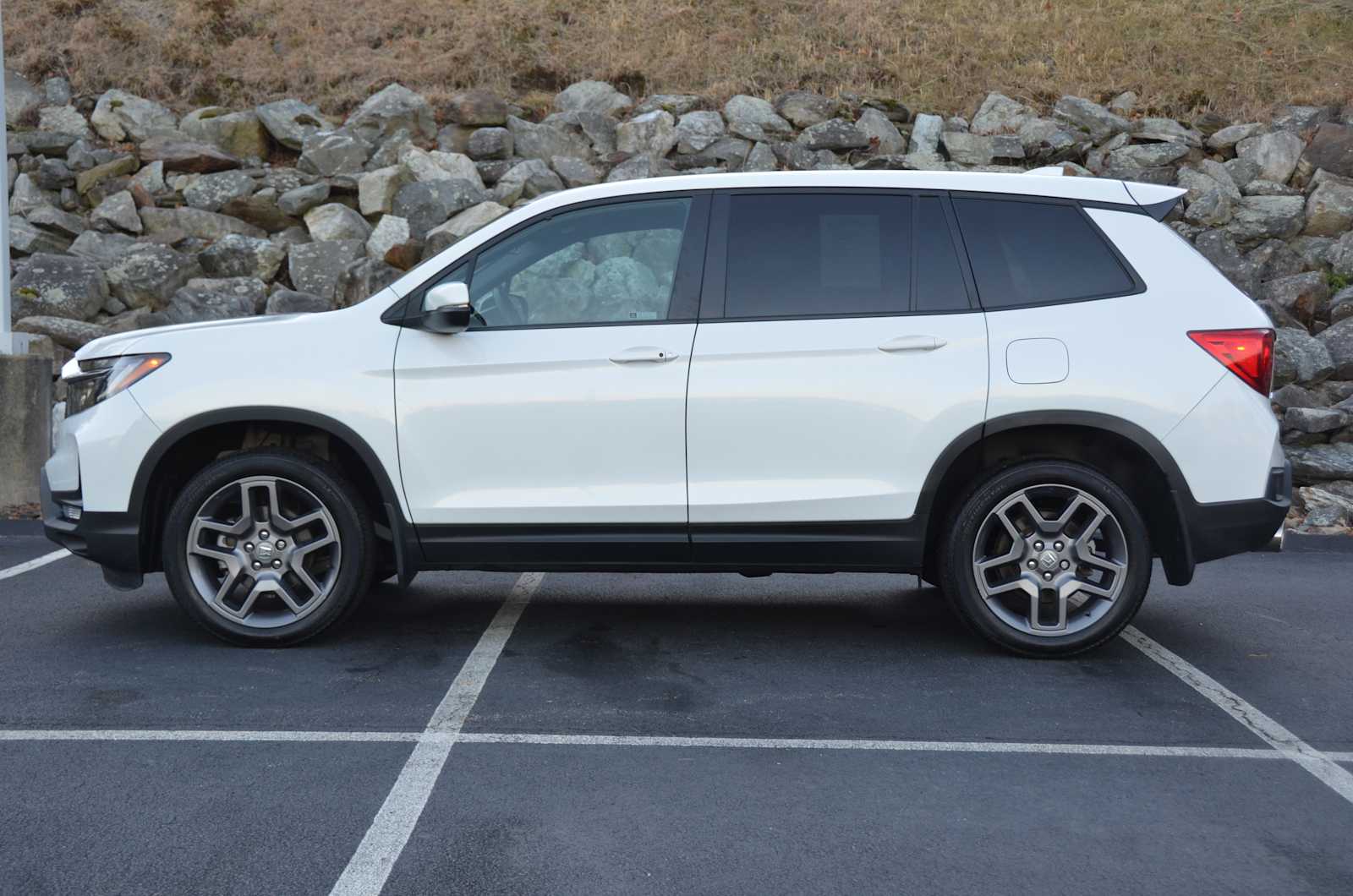 used 2022 Honda Passport car, priced at $30,998